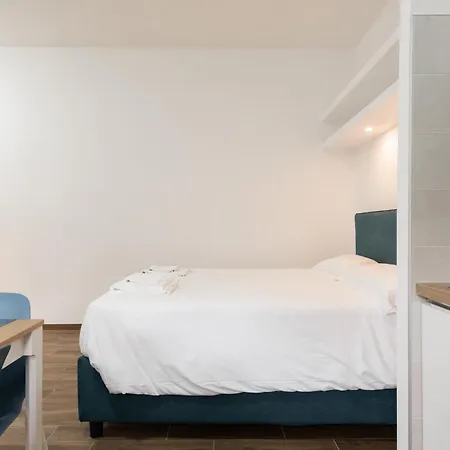 Aurelia Deluxe Suites Rome Exterior photo
